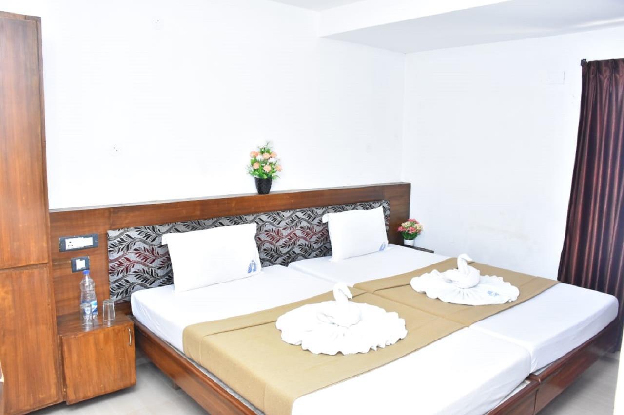 Hotel Palacial Pondi Pondicherry Exterior photo